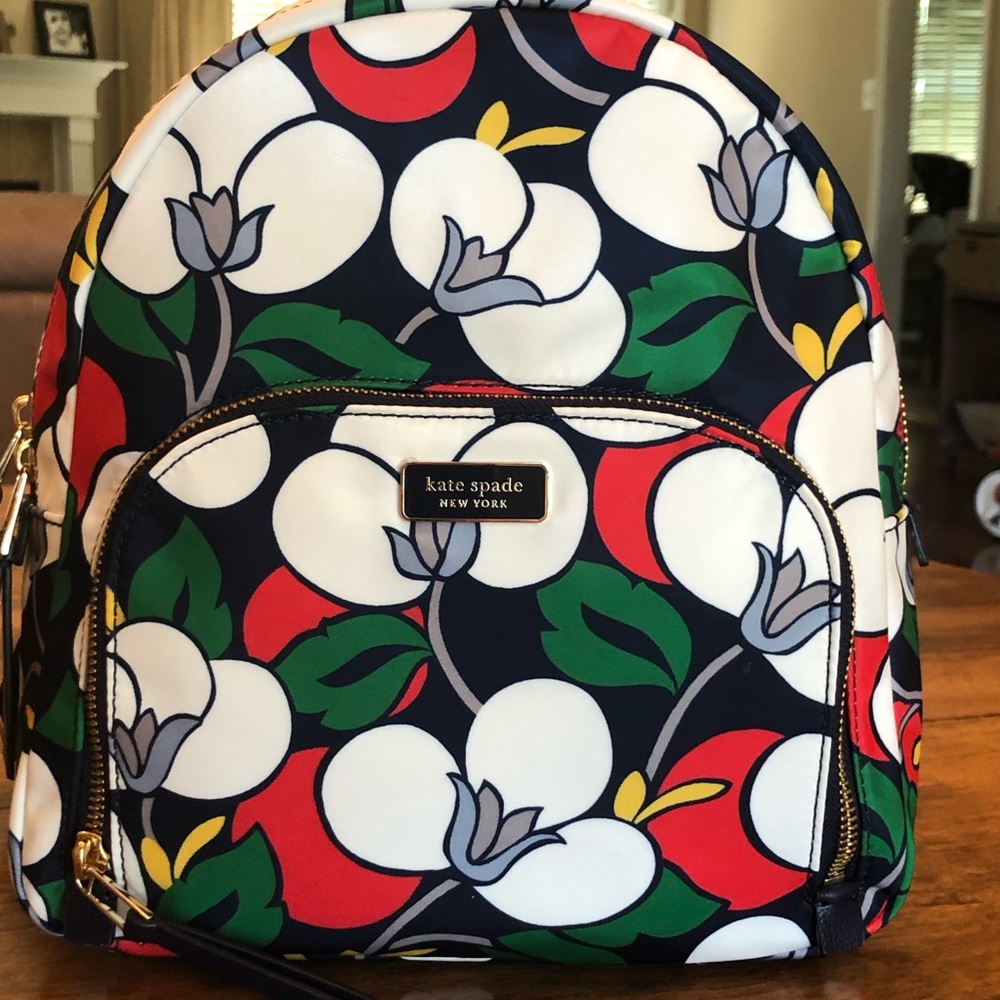 🔥Final Drop🔥Kate Spade Medium Backpack NWT!! - Picture 2 of 8